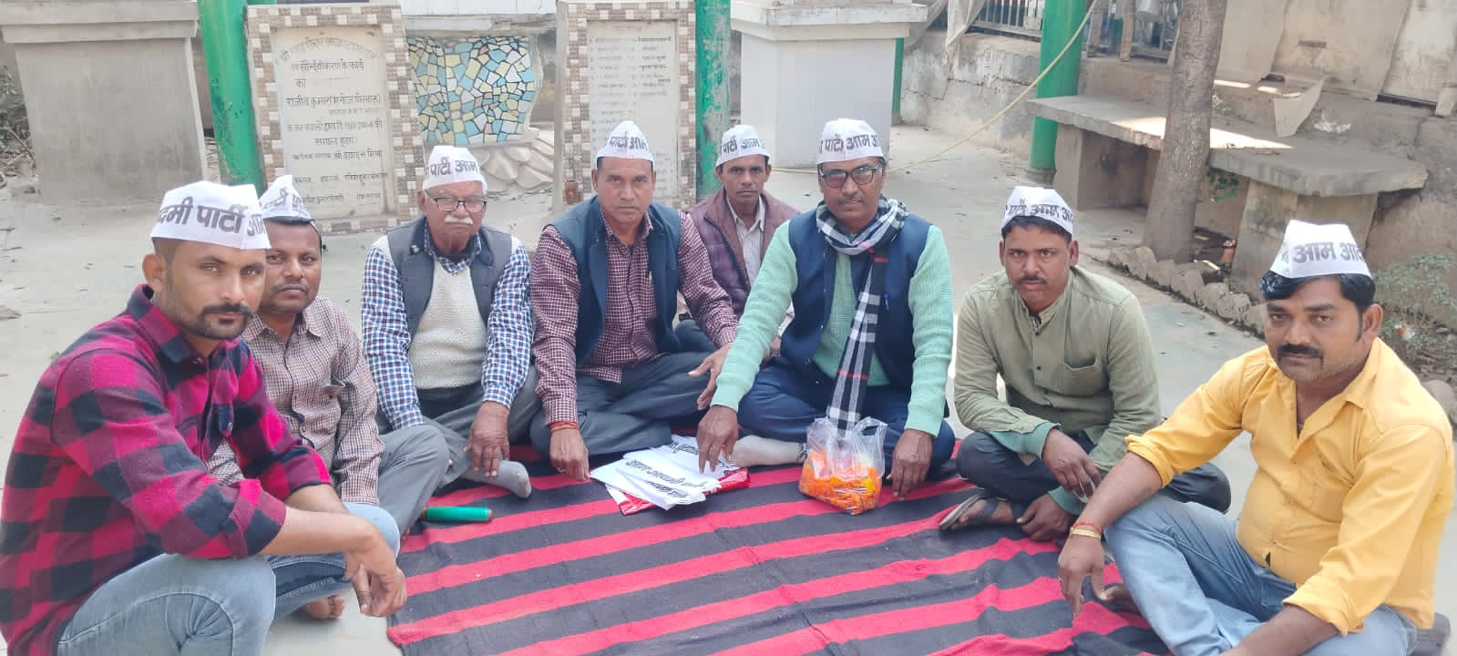 बीएलओ मशीन नहीं इंसान हैं, उन्हें मौत की तरफ धकेला जा रहा है – संजीव शाक्य