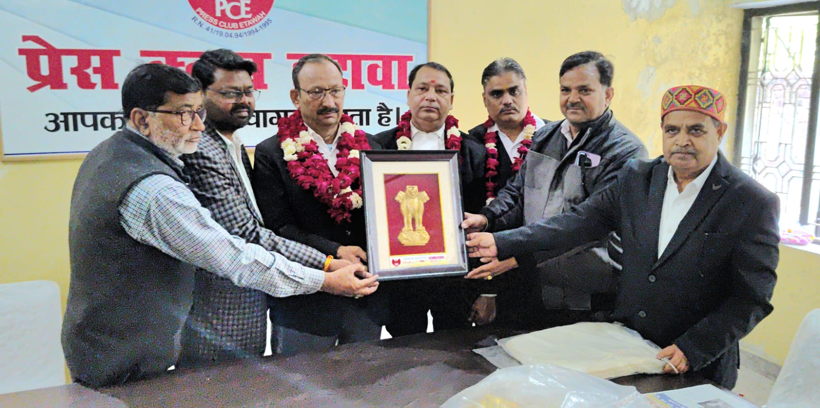 प्रेस क्लब ने डीबीए के पदाधिकारियों को किया सम्मानित