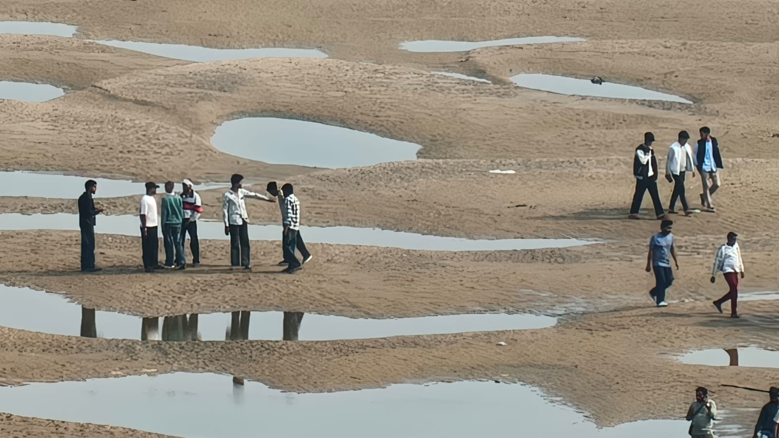 युवती ने चंबल नदी में छलांग लगाकर की आत्महत्या